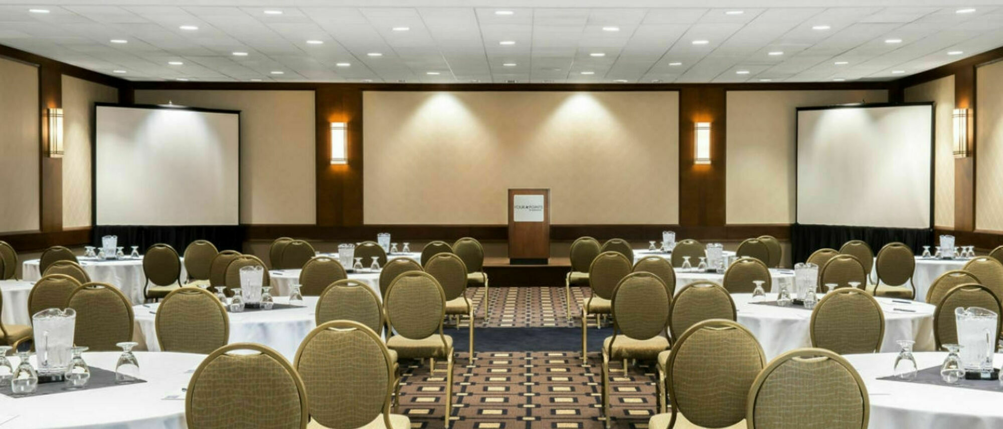 Four Points By Sheraton Toronto Airport Mississauga Exterior photo